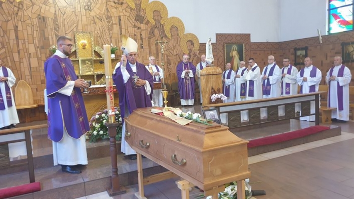 Elbląg. Pogrzeb księdza Bogdana Rusinowskiego (+zdjęcia)