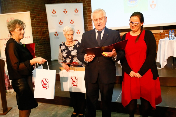 Elbląg. Wiemy, kto został wyróżniony podczas konferencji ZNP i Ligi Kobiet Polskich