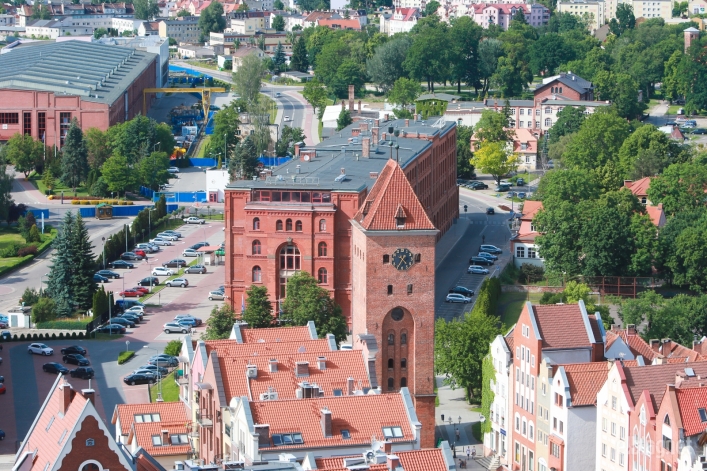 - brama targowa, ul. Stary Rynek, 1319, 1420, nr rej.: 197/N z 28.12.1961