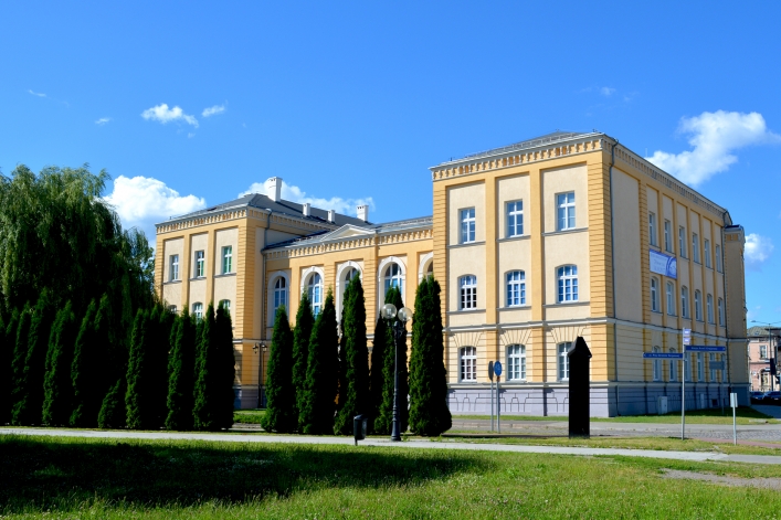 kompleks szkolny (obecnie ZSO nr 1 im. Juliusza Słowackiego w Elblągu), ul. Pocztowa 2, 1873 - 75, 1911 - 12,  nr rej.: A - 4450 z 23.01.2007