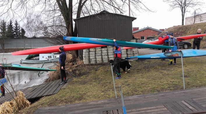 Elbląscy kajakarze w końcu zeszli na wodę