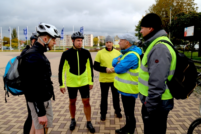 Elbląscy policjanci wzięli udział w sztafecie rowerowej 