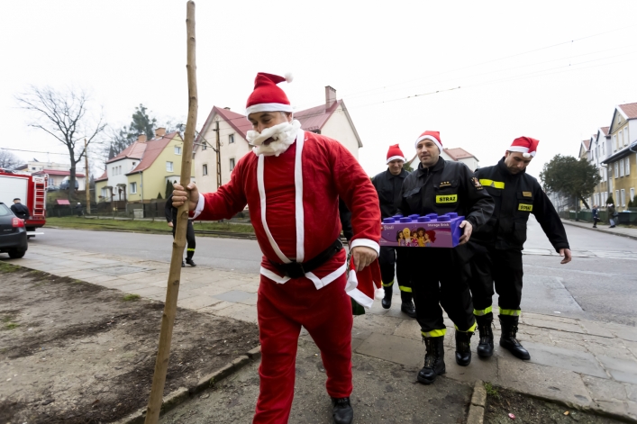 Elbląscy strażacy nie tylko gaszą pożary, ale także rozpalają ludzkie serca