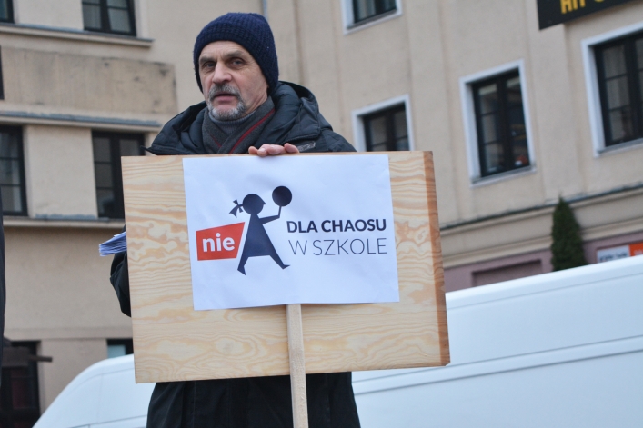Elbląski KOD protestował na placu Słowiańskim