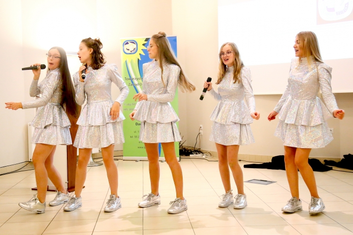 Elbląskie Diamenty zaśpiewały podczas obchodów 100-lecia Towarzystwa Przyjaciół Dzieci (+ zdjęcia)