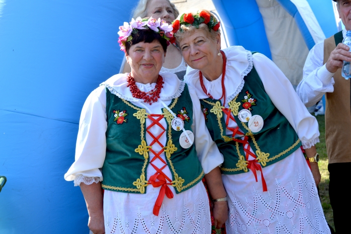 Elblążanie bawili się na  II Festynie Seniora w Bażantarni