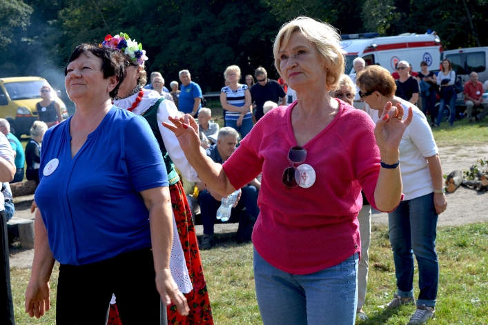 Elblążanie bawili się na  II Festynie Seniora w Bażantarni
