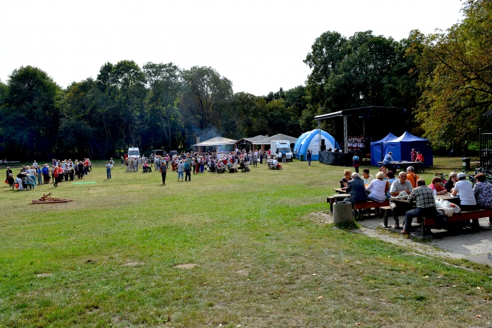 Elblążanie bawili się na  II Festynie Seniora w Bażantarni