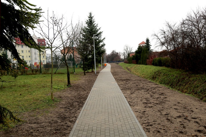 Elblążanie cieszą się już pieszym połączeniem Al. Grunwaldzkiej z ul. Kolejową