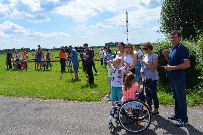 Elblążanie dla Patrycji Paź. Piknik charytatywny na terenie Aeroklubu Elbląskiego (+ zdjęcia)