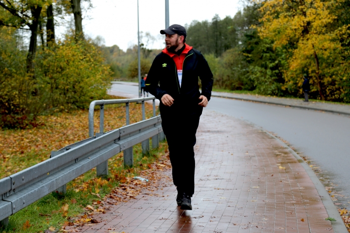 Elblążanie pobiegli dla Radka z III LO, którego rodzinny dom strawił pożar