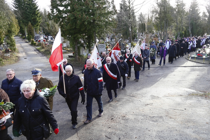 Elblążanie pożegnali ks. infułata Mieczysława Józefczyka