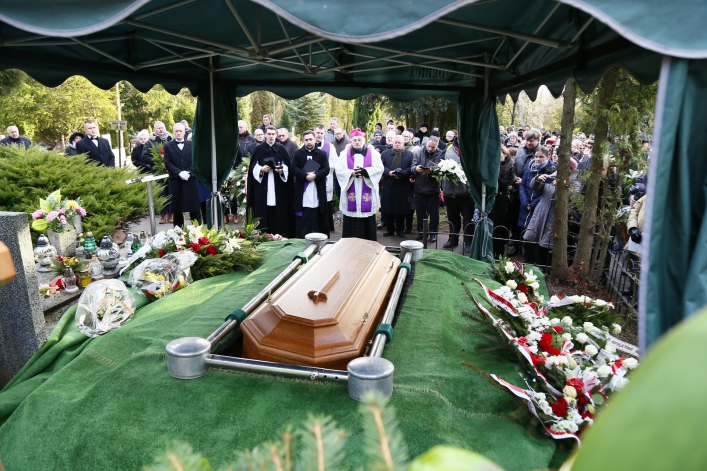 Elblążanie pożegnali ks. infułata Mieczysława Józefczyka