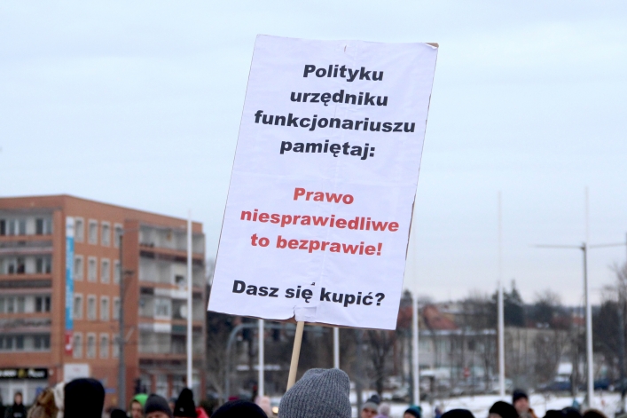 Elblążanie protestowali przeciwko segregacji sanitarnej 