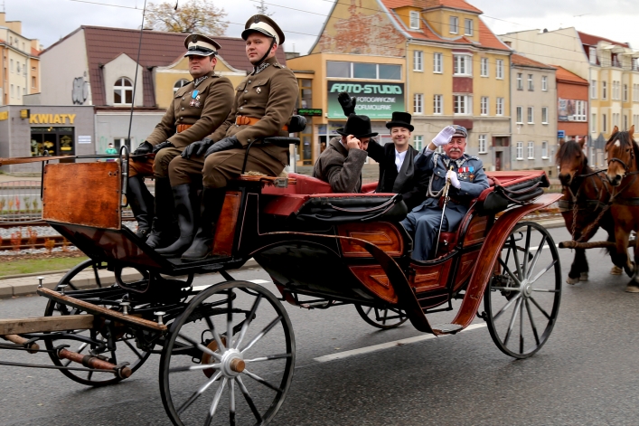 Elblążanie świętowali 99. rocznicę odzyskania przez Polskę niepodległości