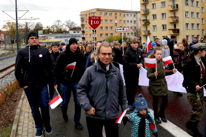 Elblążanie świętowali 99. rocznicę odzyskania przez Polskę niepodległości