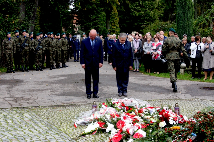 Elblążanie uczcili ofiary sowieckiej agresji 