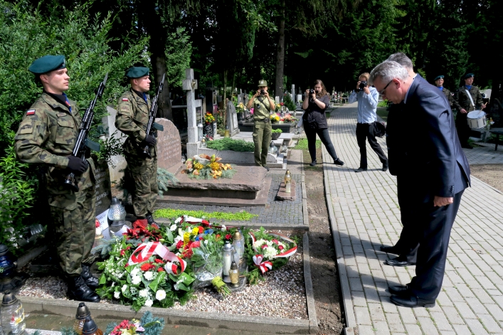 Elblążanie uczcili pamięć gen. Bolesława Nieczuja-Ostrowskiego. Będzie tablica na b. siedzibie bezpieki