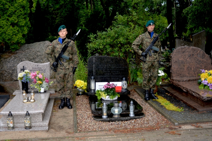 Elblążanie uczcili pamięć gen. Bolesława Nieczuja-Ostrowskiego w 10. rocznicę śmierci