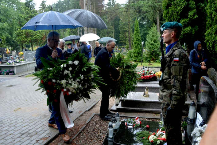 Elblążanie uczcili pamięć gen. Bolesława Nieczuja-Ostrowskiego w 10. rocznicę śmierci