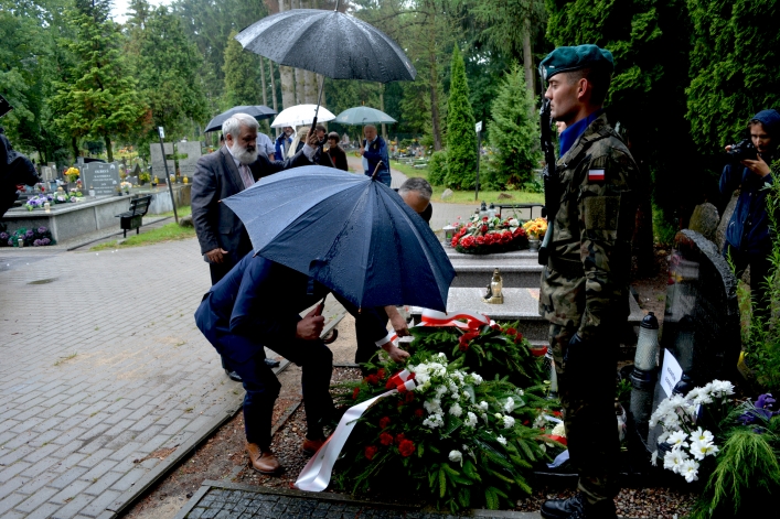 Elblążanie uczcili pamięć gen. Bolesława Nieczuja-Ostrowskiego w 10. rocznicę śmierci