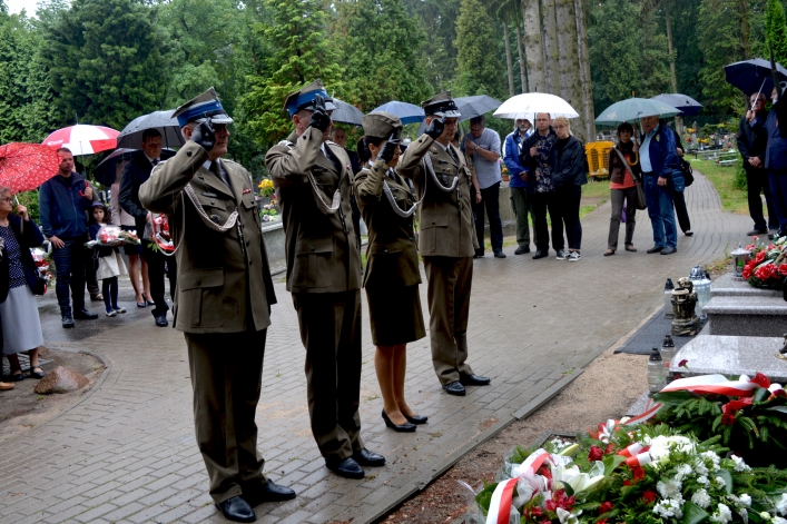 Elblążanie uczcili pamięć gen. Bolesława Nieczuja-Ostrowskiego w 10. rocznicę śmierci
