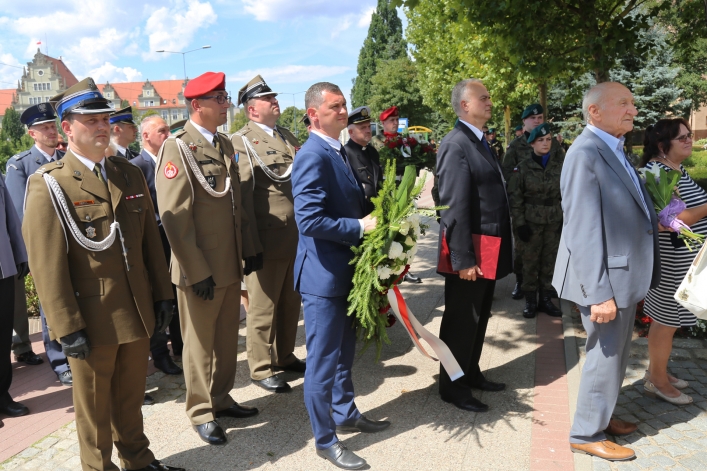 Elblążanie uczcili pamięć ofiar zbrodni wołyńskiej. 75. rocznica ludobójstwa na Wołyniu 