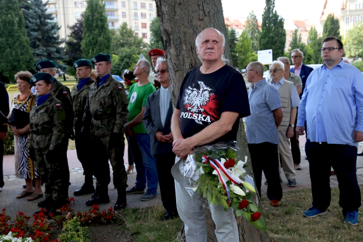 Elblążanie uczcili pamięć ofiar zbrodni wołyńskiej. 75. rocznica ludobójstwa na Wołyniu 
