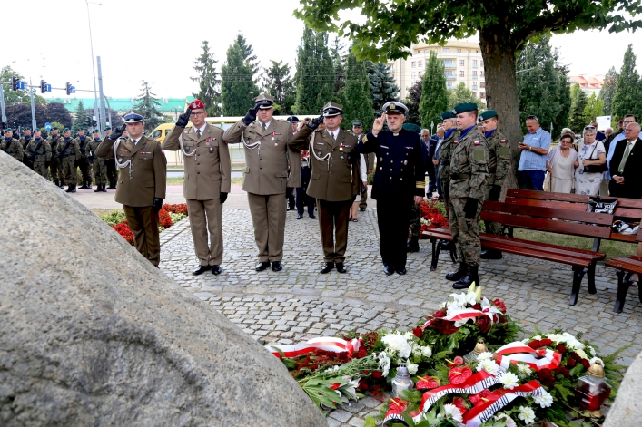 Elblążanie uczcili pamięć ofiar zbrodni wołyńskiej. 75. rocznica ludobójstwa na Wołyniu 