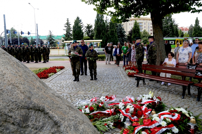 Elblążanie uczcili pamięć ofiar zbrodni wołyńskiej. 75. rocznica ludobójstwa na Wołyniu 