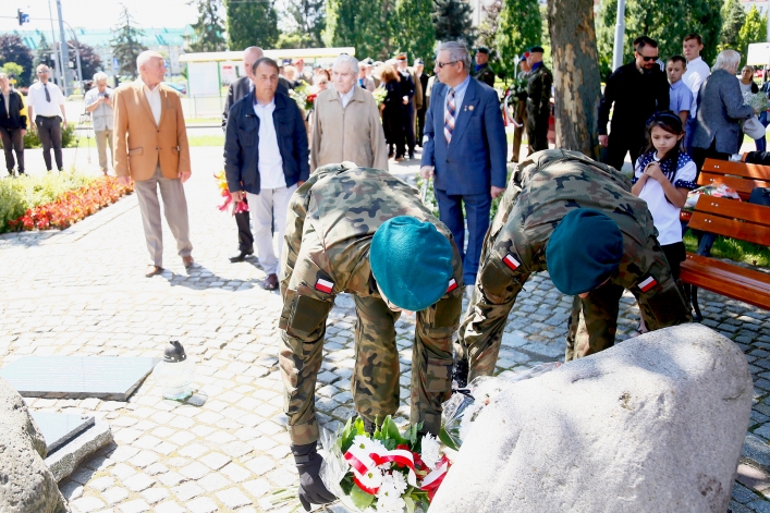 Elblążanie uczcili pamięć ofiar zbrodni wołyńskiej. 76. rocznica ludobójstwa na Wołyniu