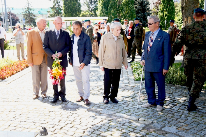 Elblążanie uczcili pamięć ofiar zbrodni wołyńskiej. 76. rocznica ludobójstwa na Wołyniu
