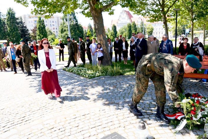 Elblążanie uczcili pamięć ofiar zbrodni wołyńskiej. 76. rocznica ludobójstwa na Wołyniu