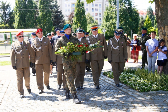 Elblążanie uczcili pamięć ofiar zbrodni wołyńskiej. 76. rocznica ludobójstwa na Wołyniu