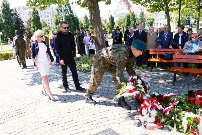 Elblążanie uczcili pamięć ofiar zbrodni wołyńskiej. 76. rocznica ludobójstwa na Wołyniu