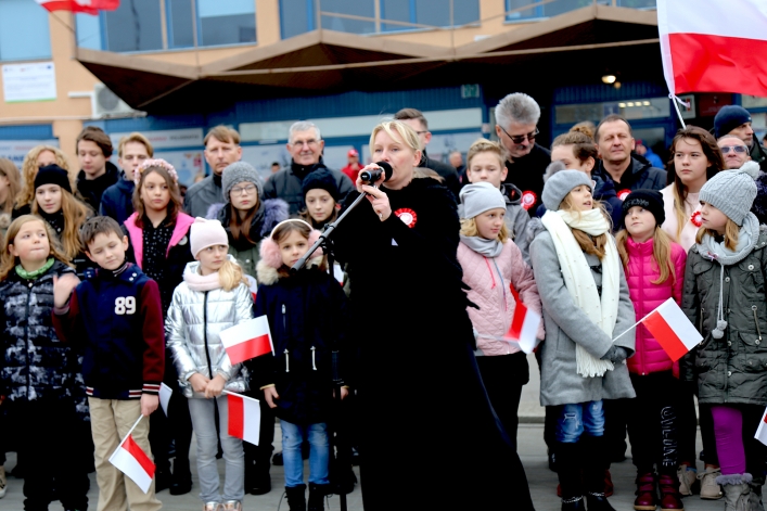 Elblążanie ustanowili nowy rekord Polski w śpiewaniu pieśni patriotycznej jednocześnie!