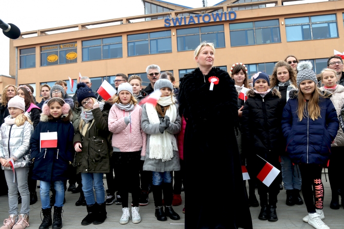 Elblążanie ustanowili nowy rekord Polski w śpiewaniu pieśni patriotycznej jednocześnie!