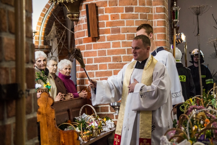 Elblążanie w kościołach święcili dziś pokarmy
