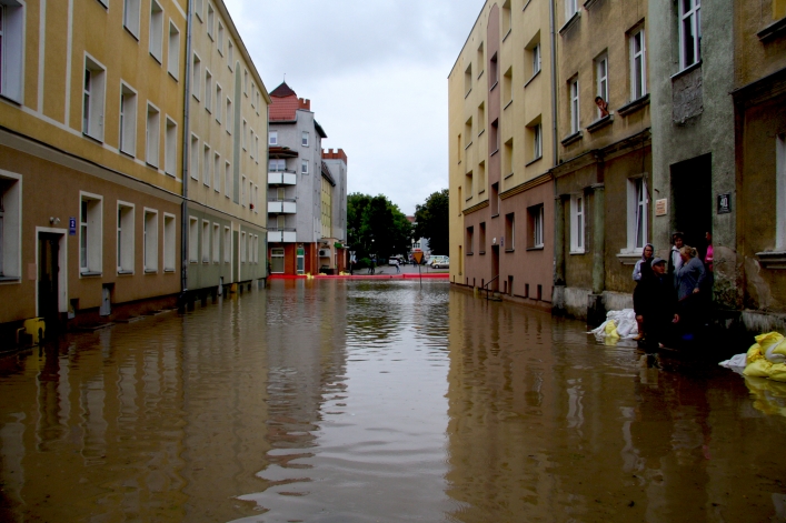 Elblążanie walczą z wielką wodą. 