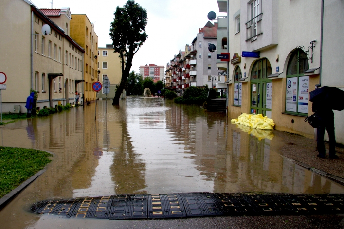 Elblążanie walczą z wielką wodą. 