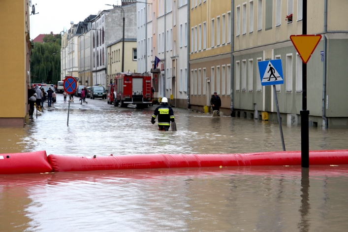 Elblążanie walczą z wielką wodą. 