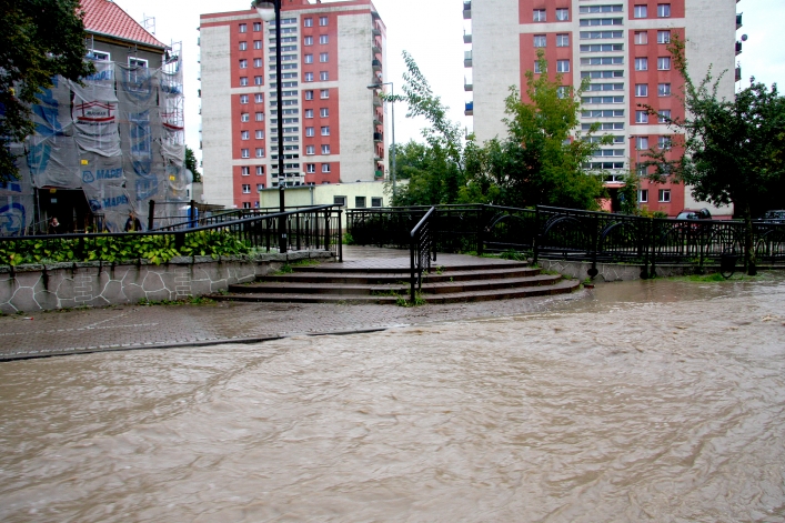 Elblążanie walczą z wielką wodą. 