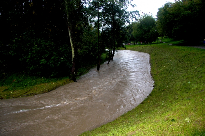 Elblążanie walczą z wielką wodą. 
