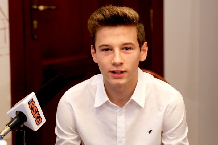 Elblążanin Kacper Lewalski to najszybciej biegający 1000 metrów 15-latek w Polsce