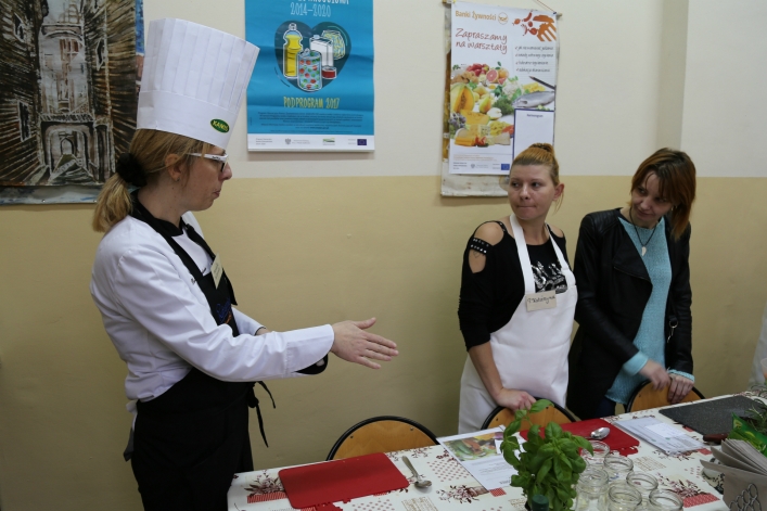 Elblążanki uczą się jak przygotować przetwory na zimę