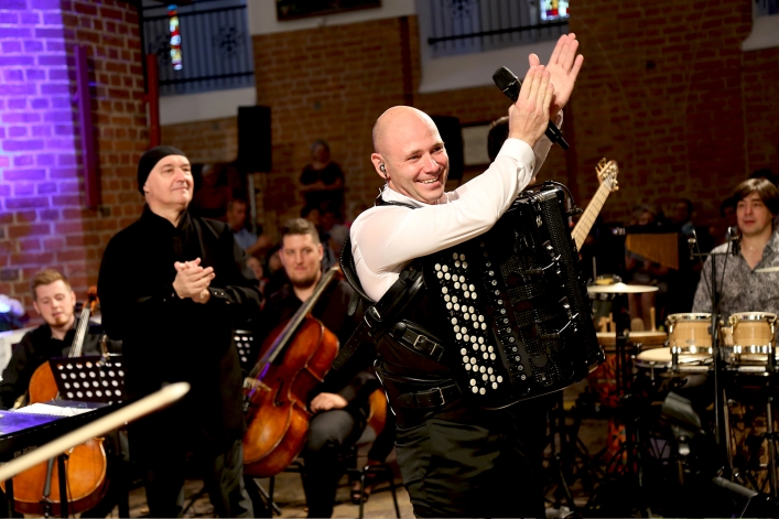 Marcin Wyrostek, EOK i wypełniona po brzegi elbląska katedra