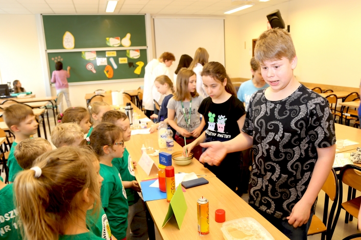Festiwal Nauki PWSZ, czyli od programowania robotów po produkcję mydełek