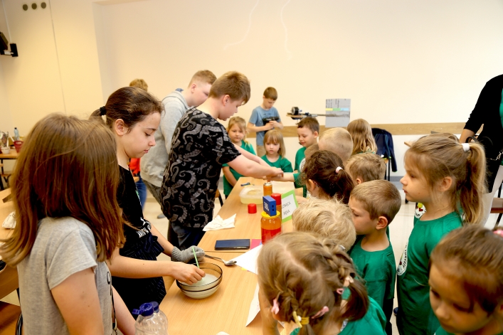 Festiwal Nauki PWSZ, czyli od programowania robotów po produkcję mydełek