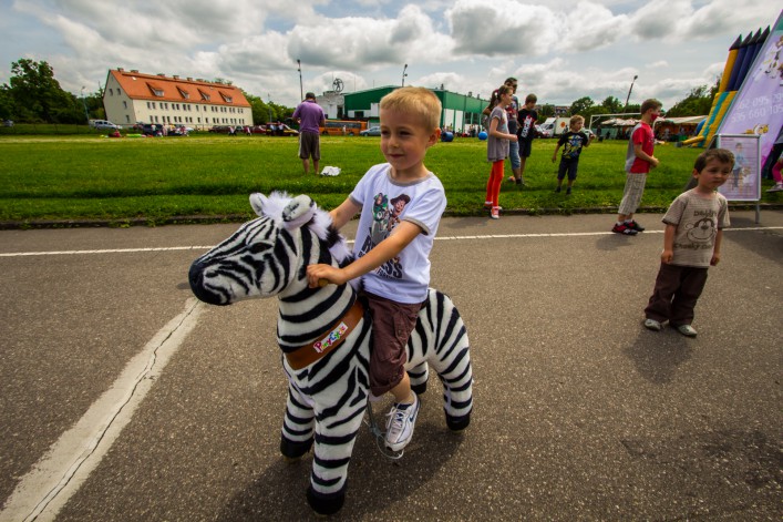Festyn Rodzinny na stadionie KS Olimpii Elbląg. Zobacz zdjęcia oraz video