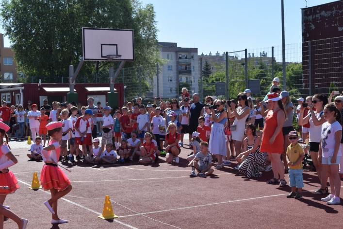 Festyn Rodzinny w SP 11 w klimacie piłkarskich zmagań